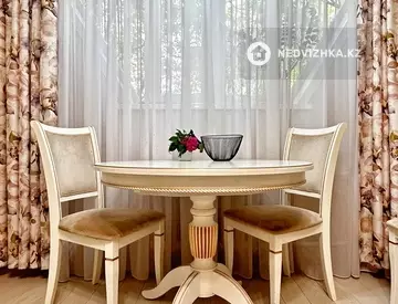 3-комнатная квартира, этаж 1 из 9, 85 м²