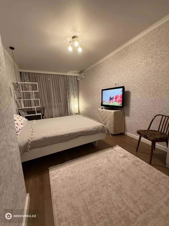 45 м², 1-комнатная квартира, этаж 2 из 13, 45 м², на длительный срок, изображение - 1