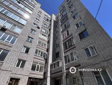 3-комнатная квартира, этаж 2 из 9, 65 м²