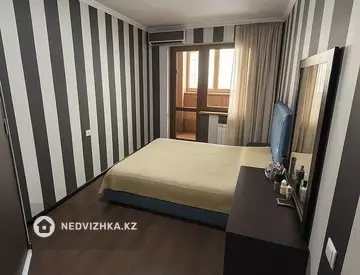 3-комнатная квартира, этаж 9 из 12, 74 м²