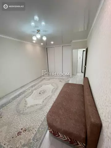 1-комнатная квартира, этаж 1 из 5, 37 м²
