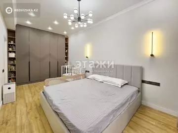2-комнатная квартира, этаж 10 из 19, 65 м²