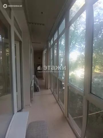 3-комнатная квартира, этаж 2 из 5, 92 м²