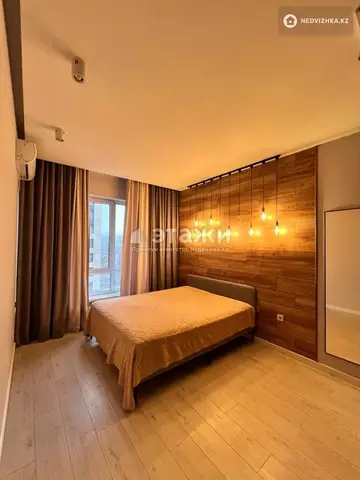 2-комнатная квартира, этаж 7 из 12, 65 м², на длительный срок