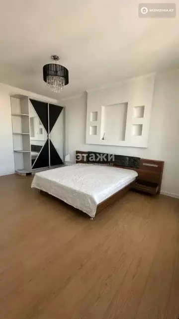 3-комнатная квартира, этаж 13 из 15, 111 м², на длительный срок