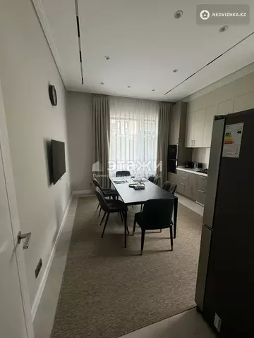 4-комнатный дом, 1 соток, 280 м², на длительный срок