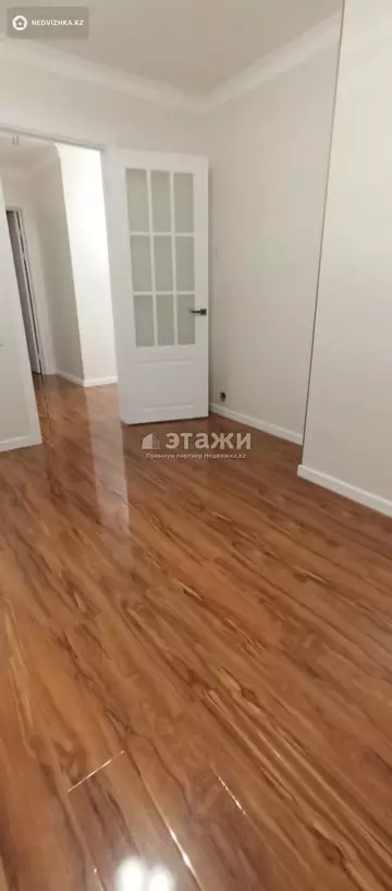 3-комнатная квартира, этаж 8 из 9, 84 м²