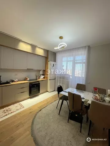 2-комнатная квартира, этаж 12 из 12, 69 м²