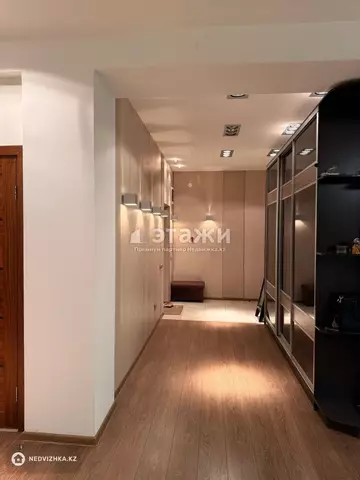 2-комнатная квартира, этаж 10 из 19, 98 м²