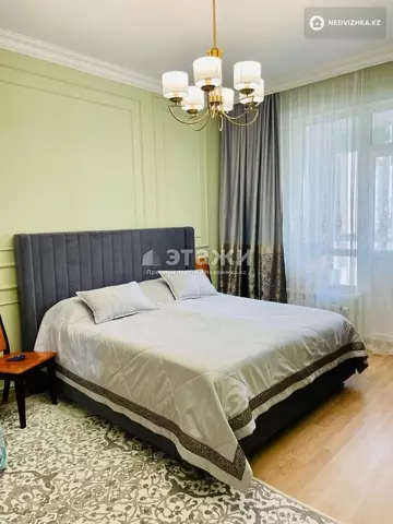 4-комнатная квартира, этаж 7 из 8, 109 м²