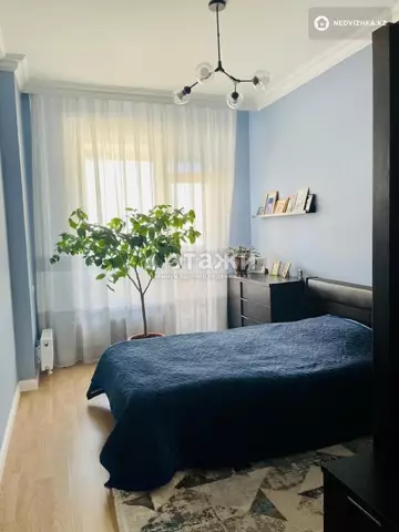 4-комнатная квартира, этаж 7 из 8, 109 м²