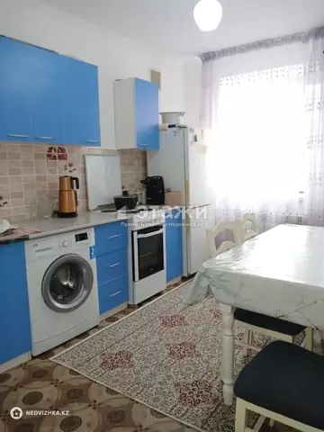 1-комнатная квартира, этаж 4 из 9, 37 м²