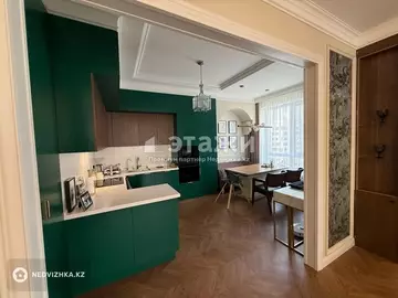 4-комнатная квартира, этаж 5 из 8, 116 м²