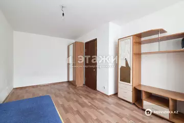 1-комнатная квартира, этаж 4 из 5, 36 м²