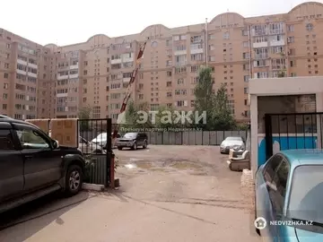 1-комнатная квартира, этаж 11 из 12, 42 м²