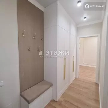 2-комнатная квартира, этаж 8 из 12, 59 м²