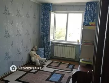 3-комнатная квартира, этаж 3 из 5, 63 м²