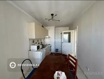 2-комнатная квартира, этаж 8 из 9, 65 м², на длительный срок