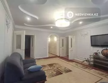 4-комнатная квартира, этаж 3 из 6, 170 м²
