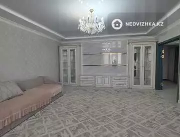 3-комнатная квартира, этаж 3 из 5, 106 м²