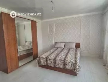 3-комнатная квартира, этаж 3 из 5, 106 м²