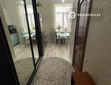 2-комнатная квартира, этаж 3 из 3, 56 м²