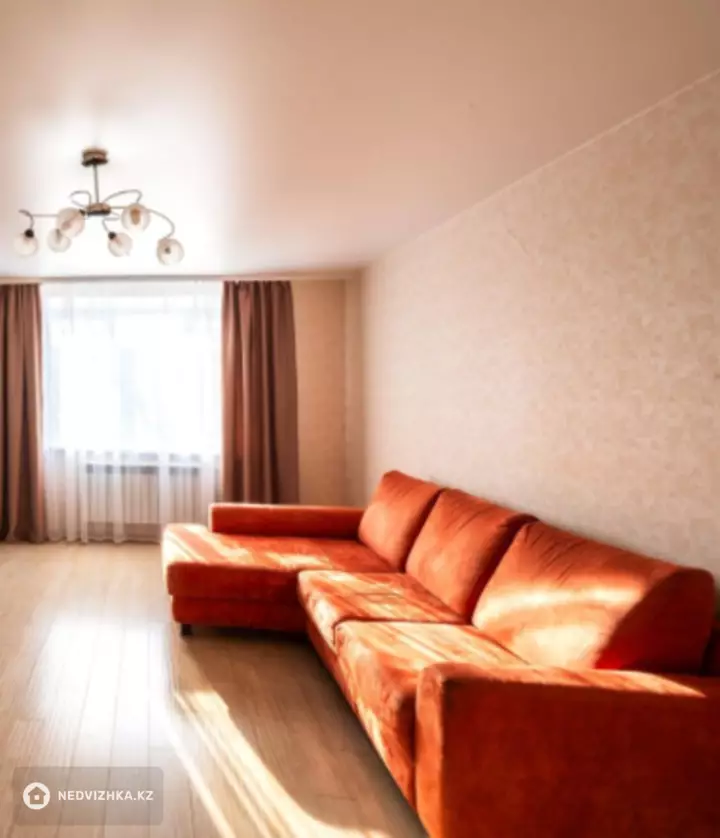 60 м², 2-комнатная квартира, этаж 3 из 10, 60 м², на длительный срок, изображение - 1