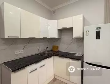 1-комнатная квартира, этаж 3 из 11, 44 м²