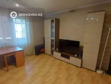 2-комнатная квартира, этаж 4 из 5, 53 м²
