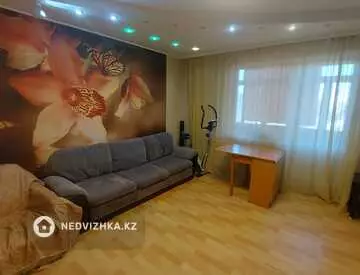 2-комнатная квартира, этаж 4 из 5, 53 м²