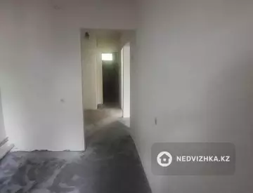 2-комнатная квартира, этаж 1 из 5, 60 м²