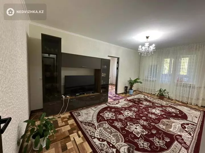 80 м², 4-комнатная квартира, этаж 3 из 5, 80 м², изображение - 1