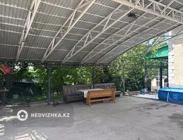 6-комнатный дом, 6 соток, 275 м²