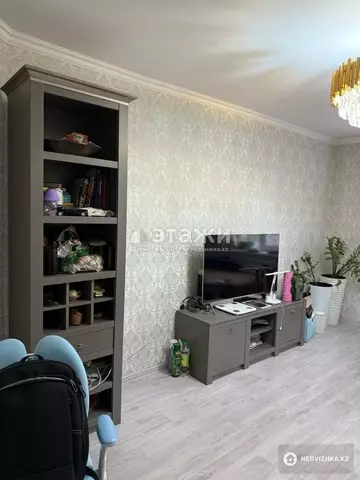 2-комнатная квартира, этаж 3 из 5, 45 м²