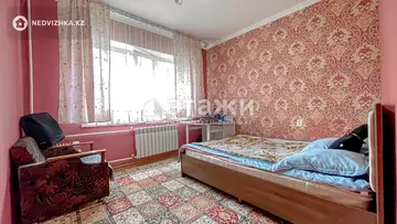 3-комнатная квартира, этаж 1 из 9, 73 м²