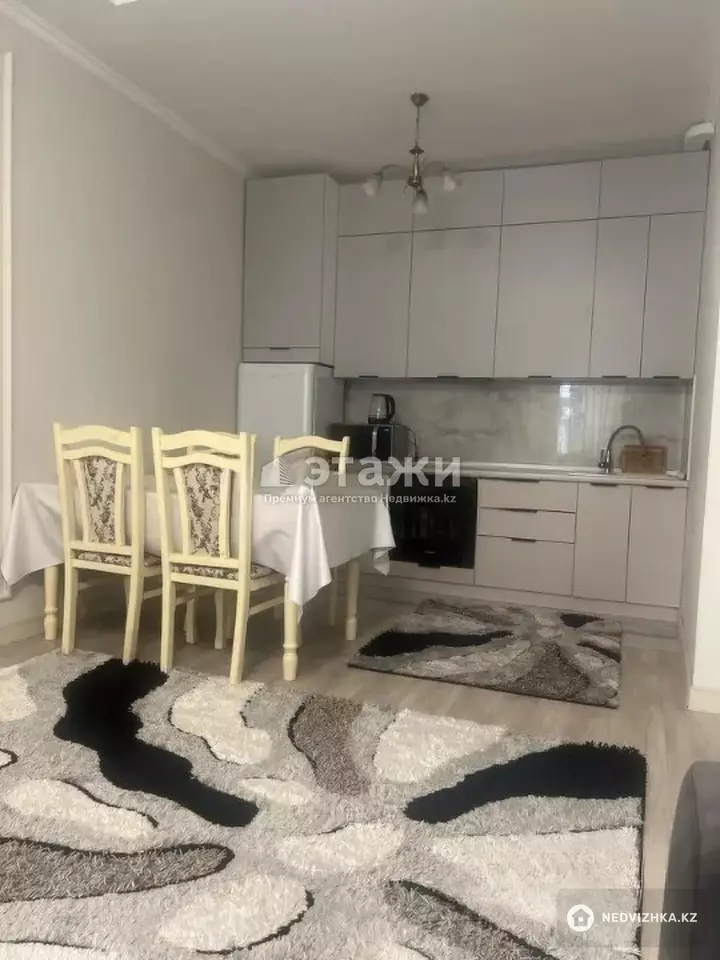 56 м², 2-комнатная квартира, этаж 1 из 18, 56 м², на длительный срок, изображение - 1