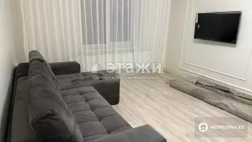 2-комнатная квартира, этаж 1 из 18, 56 м², на длительный срок