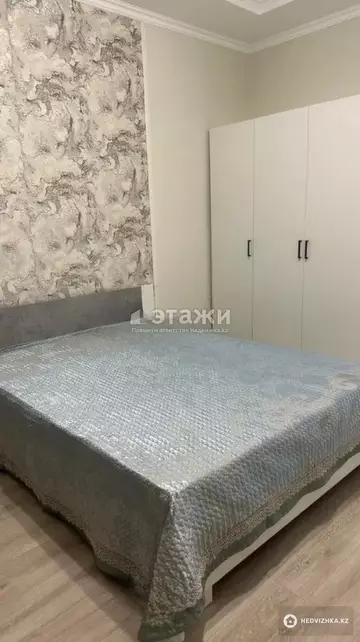 2-комнатная квартира, этаж 1 из 18, 56 м², на длительный срок