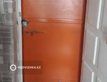 2-комнатная квартира, этаж 1 из 4, 48 м²