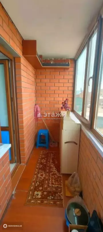 3-комнатная квартира, этаж 2 из 3, 100 м²