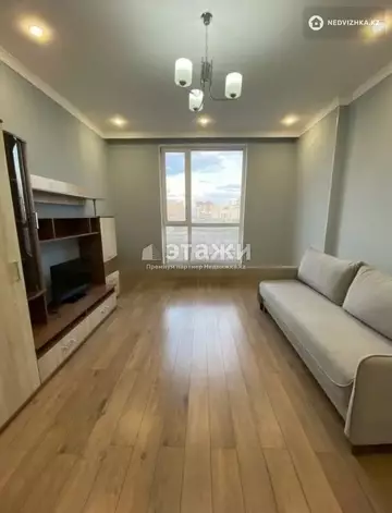 1-комнатная квартира, этаж 3 из 18, 41 м²