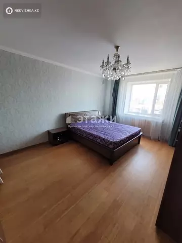 3-комнатная квартира, этаж 8 из 10, 100 м²
