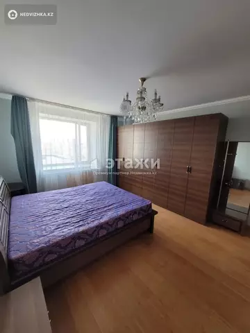 3-комнатная квартира, этаж 8 из 10, 100 м²