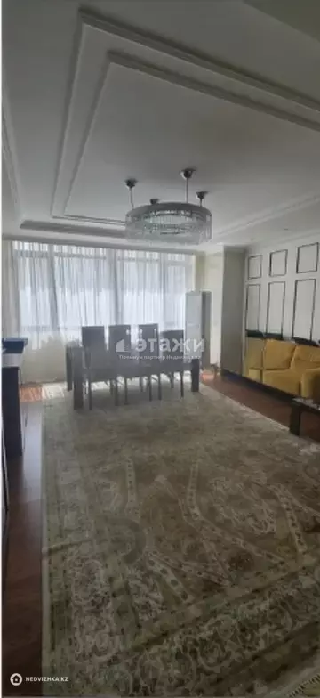 4-комнатная квартира, этаж 12 из 33, 167 м²