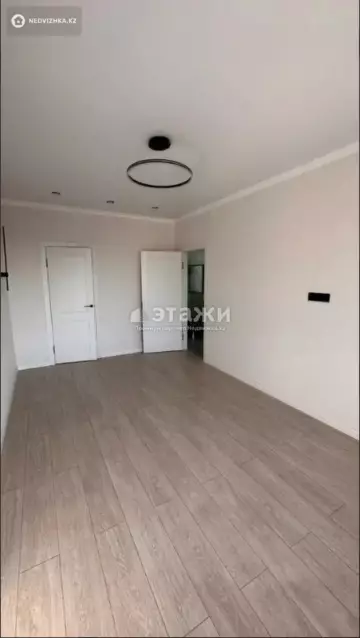 1-комнатная квартира, этаж 12 из 12, 38 м²