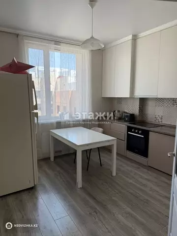 3-комнатная квартира, этаж 7 из 8, 74 м²