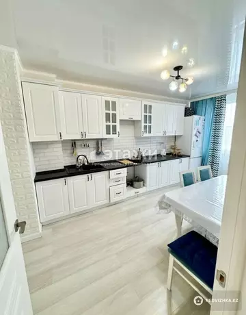 1-комнатная квартира, этаж 5 из 10, 56 м²