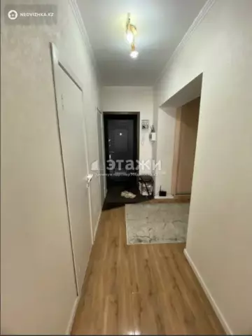 2-комнатная квартира, этаж 4 из 10, 67 м²