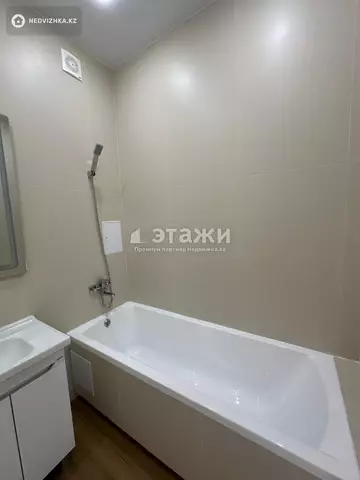 2-комнатная квартира, этаж 2 из 8, 77 м²