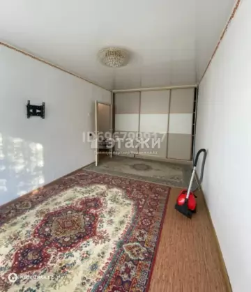 1-комнатная квартира, этаж 4 из 5, 35 м²